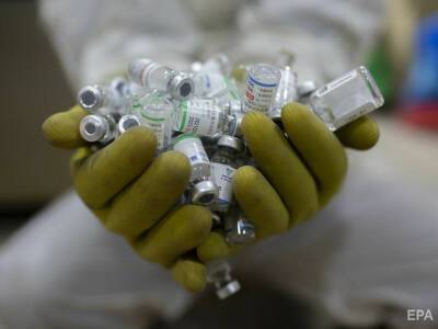 В мире сделали почти 8,5 млрд прививок от COVID-19