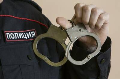 В Хабаровском крае школьницы ограбили пенсионера и избили его до смерти