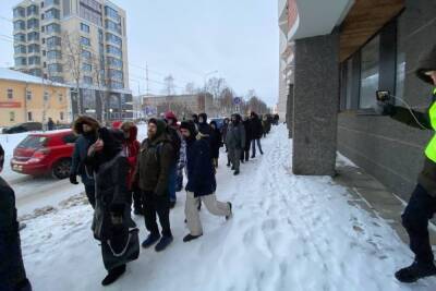 В Архангельске противники QR-кодирования граждан вышли на площадь