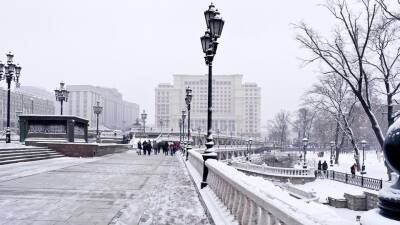 Предстоящая неделя в Москве выдастся снежной и относительно теплой