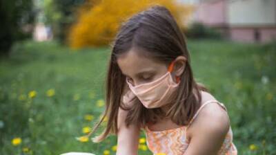 Врач-инфекционист рассказал о лечении детей от омикрон-штамма COVID-19