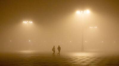 Москвичей предупредили о сильном тумане до вечера воскресенья