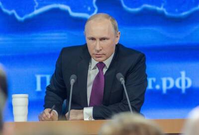 Владимир Путин считает распад СССР трагедией