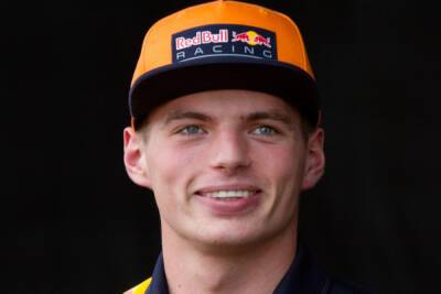 Ферстаппен стал чемпионом сезона-2021 Формулы-1