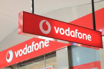 Vodafone решил поднять плату за популярный тариф: сколько денег будут снимать в месяц