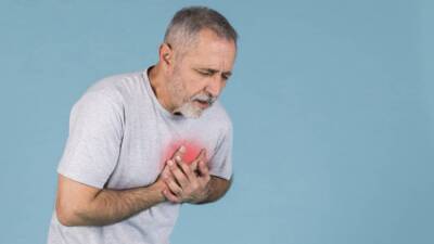 Кардиолог Сыров назвал сердечные боли и учащение пульса признаками инфаркта