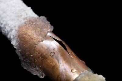 Что делать, чтобы трубы не лопались на морозе