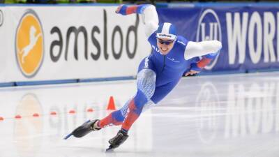 Российский конькобежец Муштаков занял первое место на дистанции 500 м на этапе Кубка мира