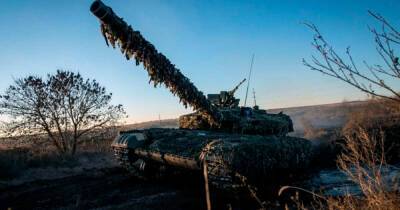 Украина продолжила стягивание танков и артиллерии в Донбасс