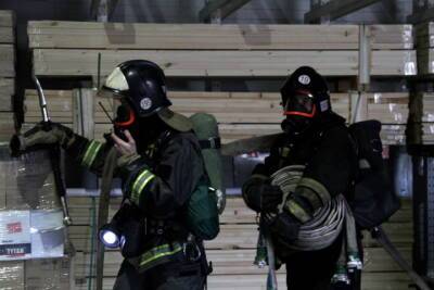 Двое мужчин погибли на пожаре под Новосибирском