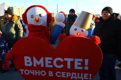В Челябинске «Снеговики-добряки» подарили новогоднюю сказку детям