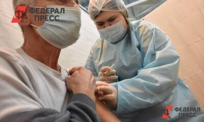 В Новосибирской области обяжут вакцинироваться пожилых работников