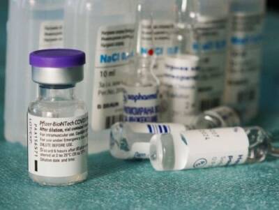 Вакцина Pfizer оказалась не готова к омикрон-штамму