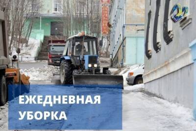 Более 9 тысяч кубометров снега вывезено с улиц Мурманска за минувшие сутки
