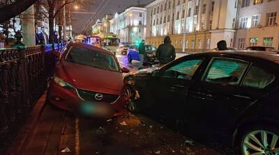 Четыре автомобиля столкнулись на ул.Свердлова в Минске