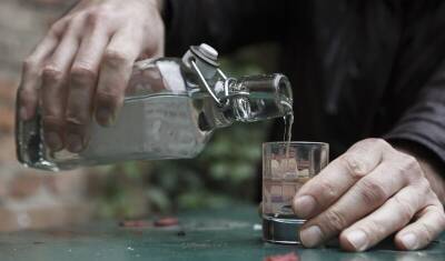 Трое жителей Забайкальского края скончались после употребления сомнительного алкоголя