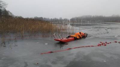 Двое жителей Сенненского района провалились в полынью: женщину спасли, мужчина утонул