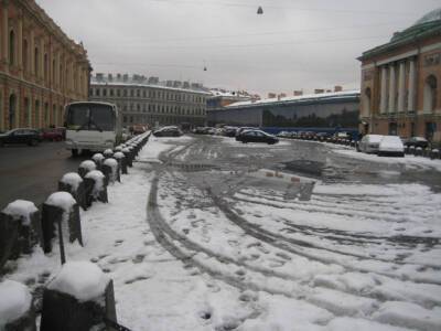 Петербуржцам рассказали, как будут работать платные парковки в новогоднюю ночь