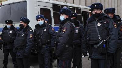 ФСБ сообщает о массовом задержании сторонников неонацистской группировки МКУ в России