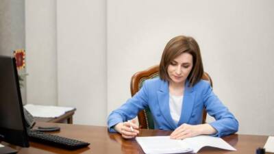 Надо еще подумать: президент Молдавии вернула в парламент закон о бюджете