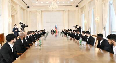 Президент Ильхам Алиев: Очень хотел бы, чтобы другие наши футбольные команды пошли по стопам «Карабаха», и я бы провел с ними встречу