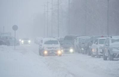 Московских автомобилистов предупредили о снегопаде и тумане в понедельник вечером - interfax-russia.ru