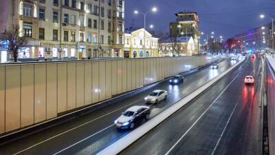 В Москве водителей призвали отложить вечерние поездки на более позднее время