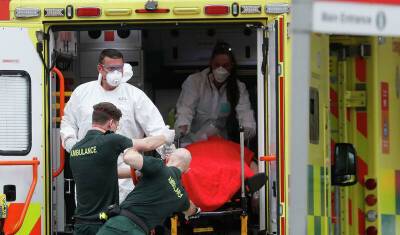 В Великобритании зафиксировали первый в мире случай гибели пациента с омикрон-штаммом