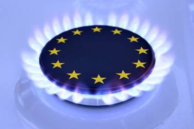 Цены на газ в Европе впервые с октября приблизились к $1400