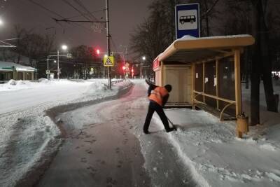Все новгородские дороги избавят от снега до конца следующей недели