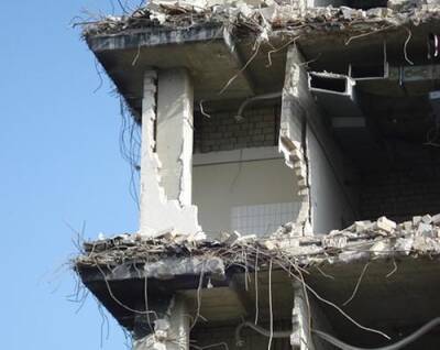 В Саратове один человек пострадал при частичном обрушении расселенного дома