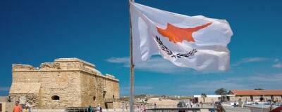 На Кипре вводятся с 15 декабря новые ковид-ограничения для туристов из-за омикрон-штамма - runews24.ru - Кипр