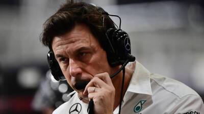 The Times: Mercedes оставит попытки опротестовать победу Ферстаппена в чемпионате