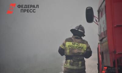 Возле парка Горького в Москве горит склад: очевидцы сообщают о взрывах
