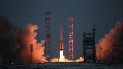 Тяжелая ракета-носитель «Протон-М» стартовала с космодрома Байконур - 5-tv.ru