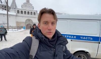 RT опубликовал видео с места взрыва в гимназии в Серпухове