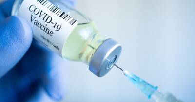 Минздрав разрешил третью дозу COVID-вакцины