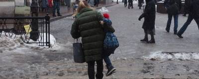 Петербуржцы недовольны плохой уборкой улиц от льда