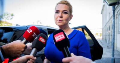 Экс-министру иммиграции Дании дали срок за разделение семей беженцев