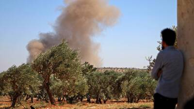 В сирийском Идлибе при обстреле террористов погиб один военнослужащий армии САР