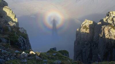 Путешественник увидел в горах "брокенского призрака": что это за явление