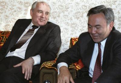 Назарбаев принимал активное участие в уничтожении СССР и основал...