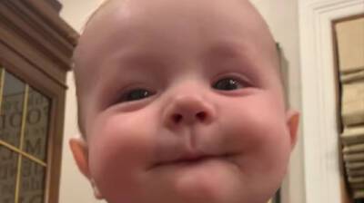 Чего орете? Реакция малыша на звуки счастья удивила YouTube (Видео)