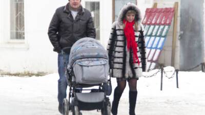 Жителей Петербурга обвинили в ухудшении жилищных условий после рождения второго ребенка