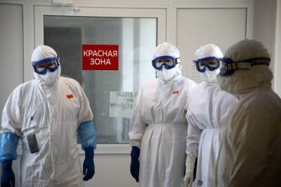 Мурашко заявил об отсутствии в России угрозы для заразившихся «омикроном»