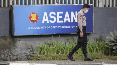 Госдеп США заявил об обеспокоенности стран АСЕАН действиями Китая