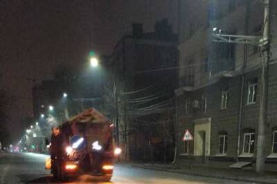 Во вторник с утра в Воронеже образовался гололед