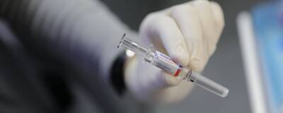 В Украине разрешили третью прививку от COVID-19, но не всем