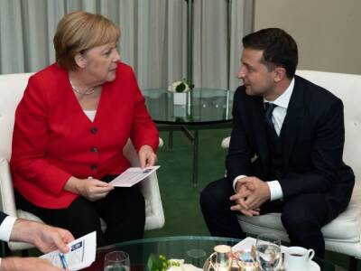Bild: Меркель лично отказала Зеленскому в снятии «блокады» поставок оружия