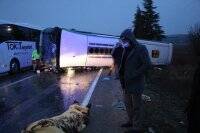 В Турции перевернулся автобус с пассажирами: 2 погибших, 24 раненых
